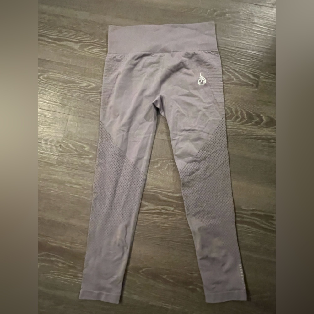 Lavender gym leggings